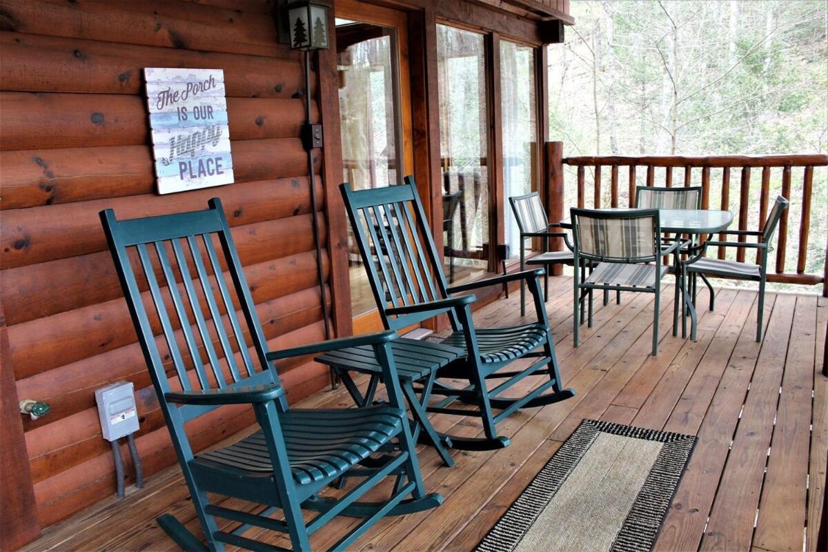 Mountain Joy -Private Treehouse Style Cabin That Sleeps 4-Free Tickets Gatlinburg Exterior foto